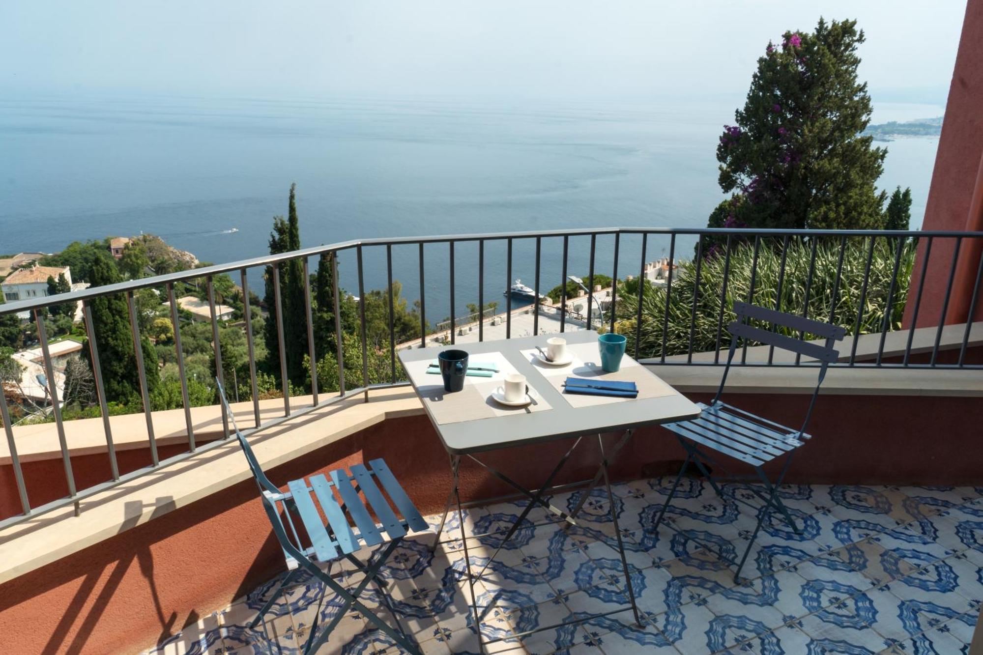 The Charming House Apartment Taormina Exterior photo