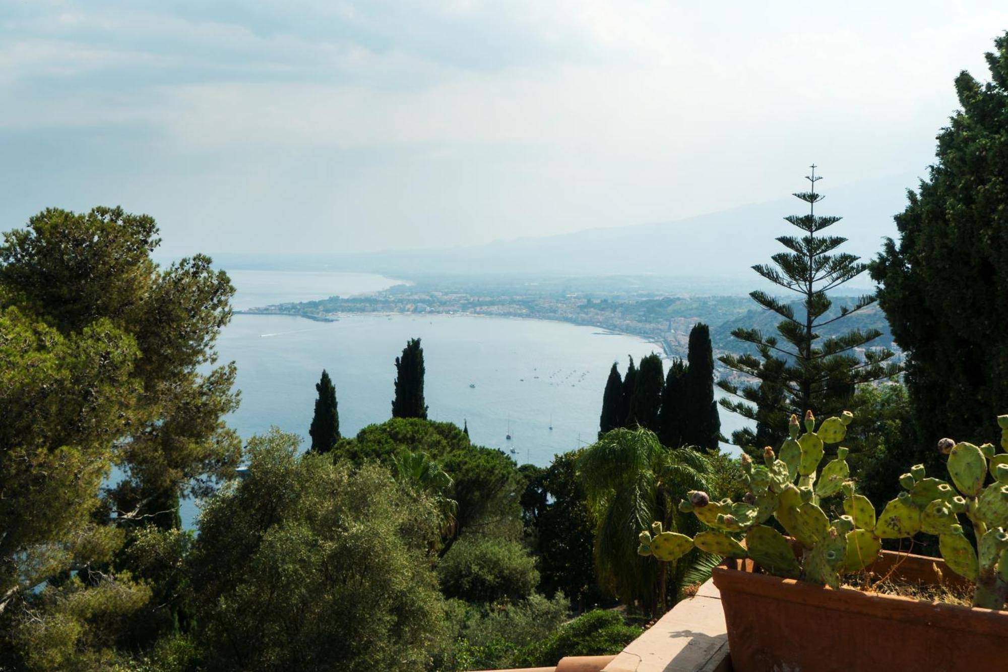 The Charming House Apartment Taormina Exterior photo