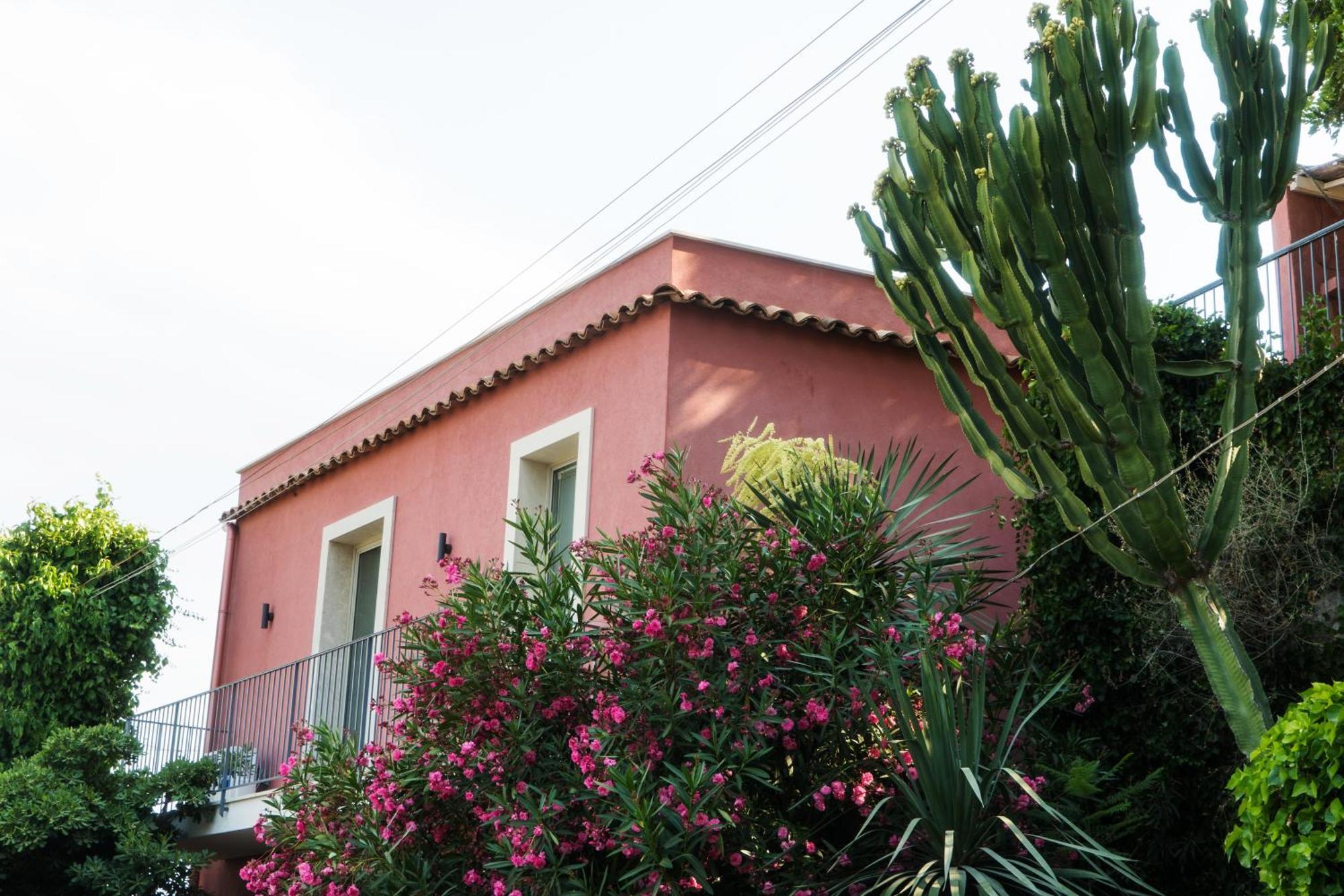 The Charming House Apartment Taormina Exterior photo