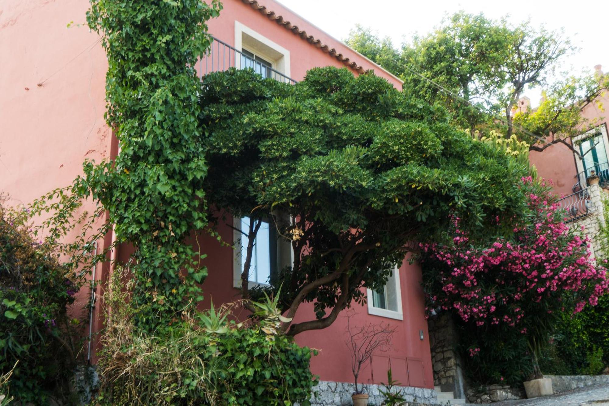 The Charming House Apartment Taormina Exterior photo