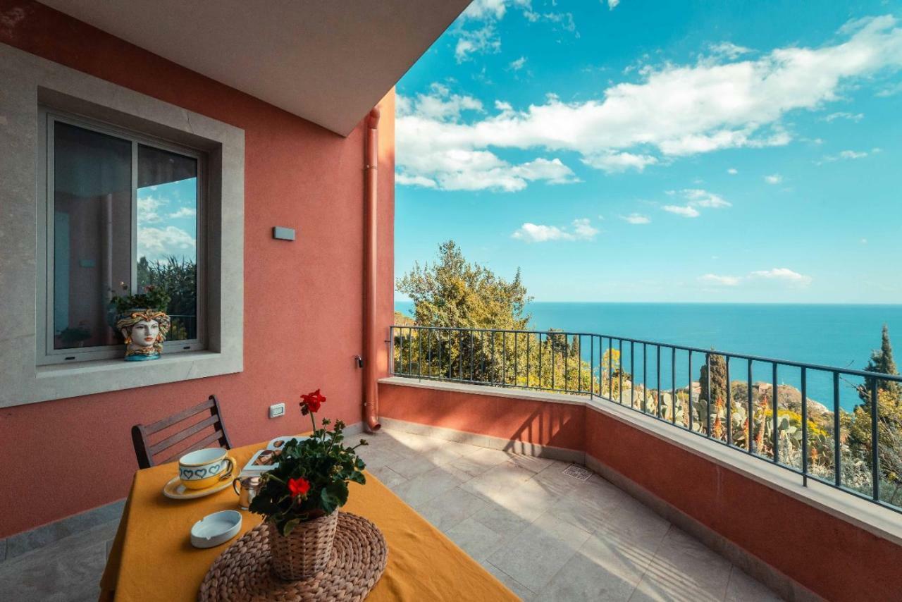 The Charming House Apartment Taormina Exterior photo