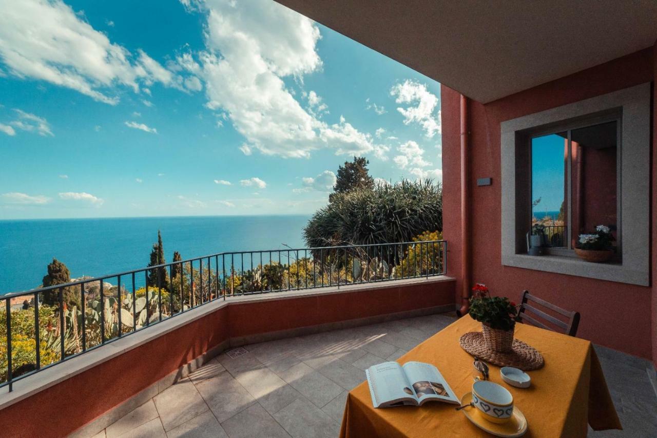 The Charming House Apartment Taormina Exterior photo